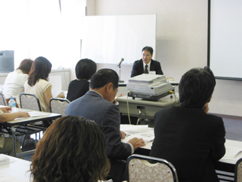 凸版印刷株式会社山崎様講演